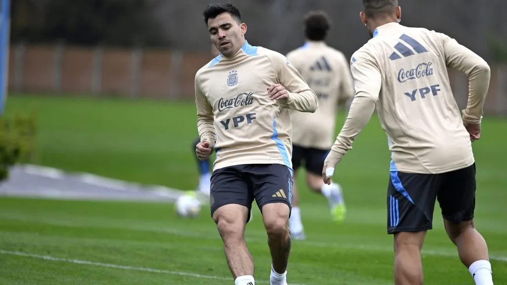 Acuña no jugó en Argentina y sería titular.