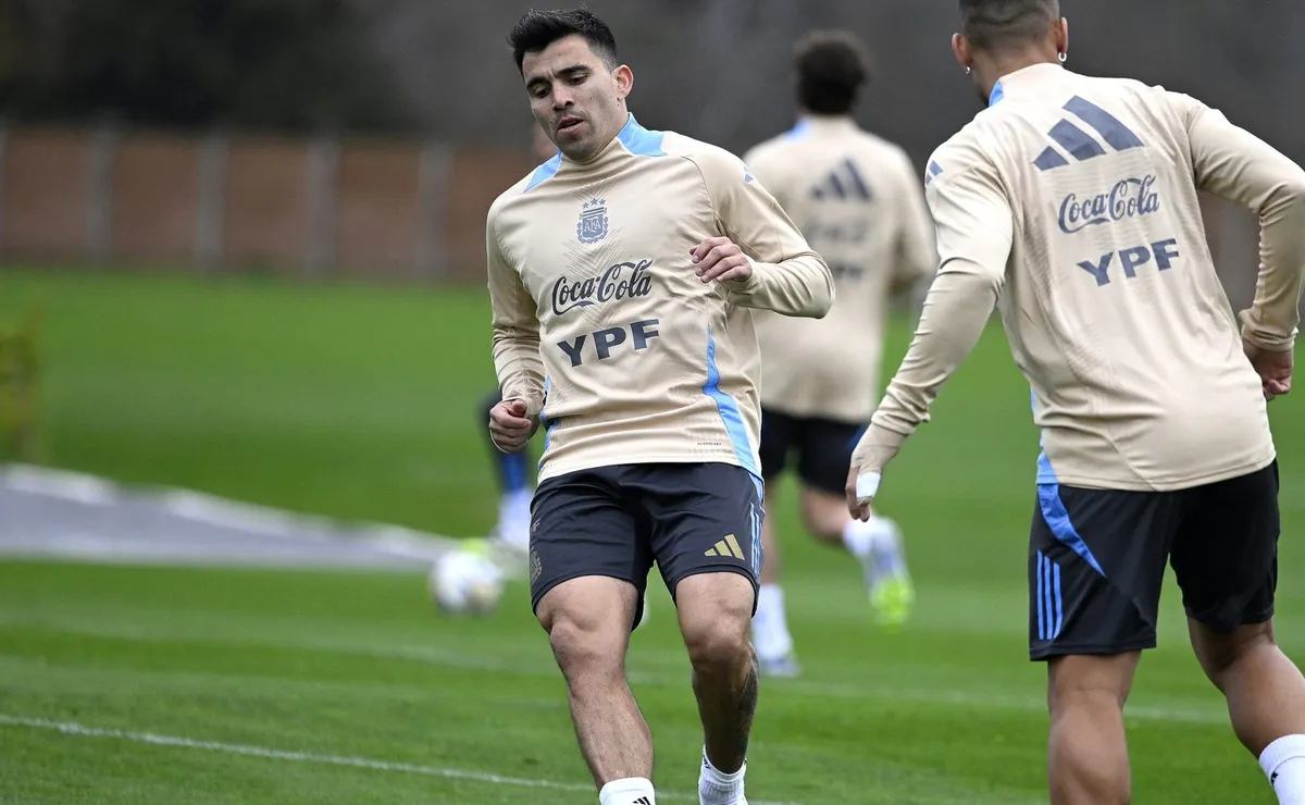 Acuña fue convocado para la fecha FIFA de octubre.
