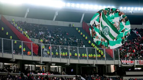 Cómo puede haber visitantes en el Monumental.