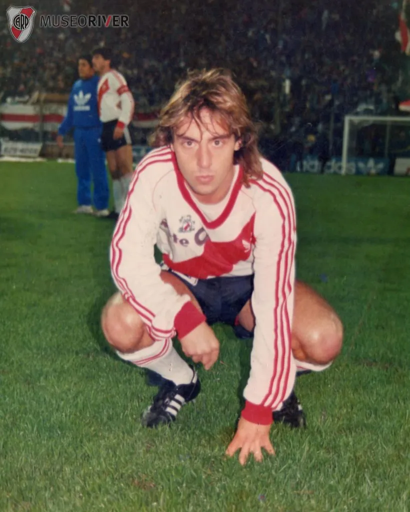 Juanjo Borrelli ganó cuatro títulos durante sus dos etapas como jugador de River.