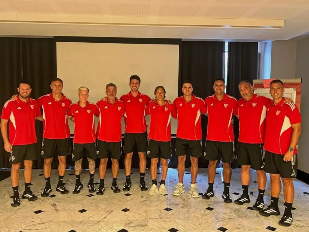 Almeyda junto a Lamela.