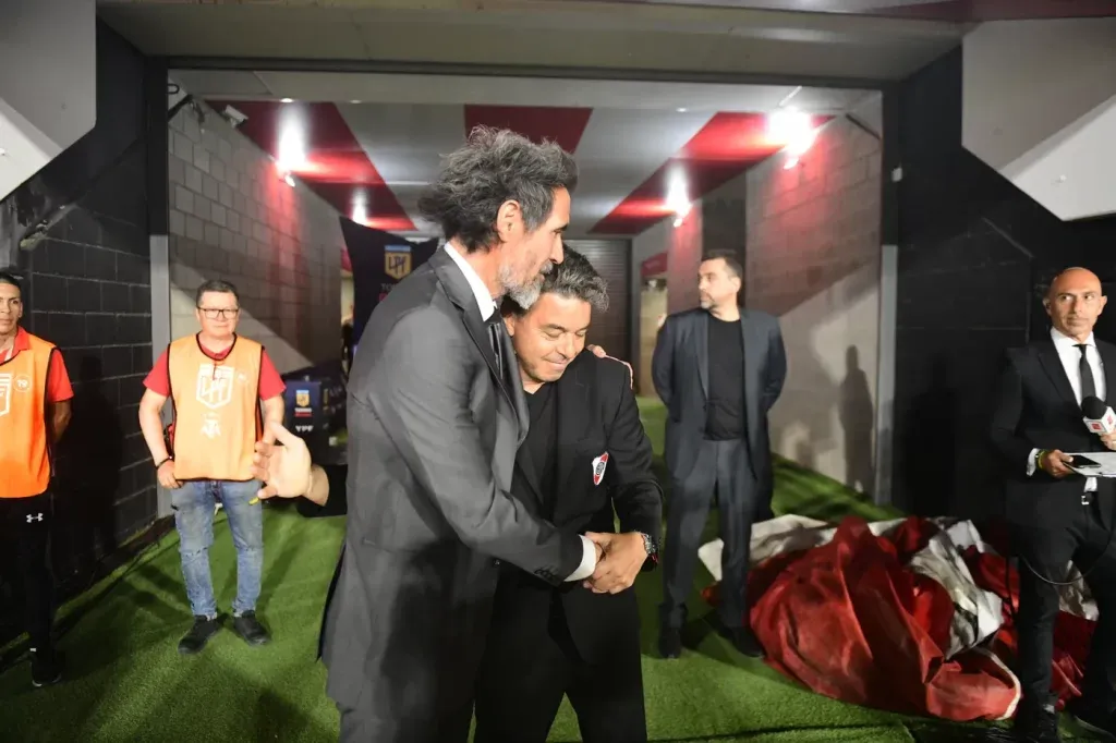 Domínguez lidera el historial ante Gallardo.