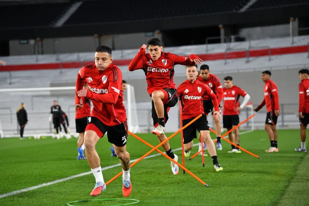 River se entrenó en el Monumental de cara al cruce con Estudiantes. (Prensa River)