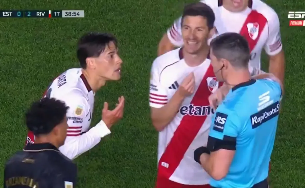 VIDEO | Martínez Quarta se fue expulsado por doble amarilla y Gallardo explotó
