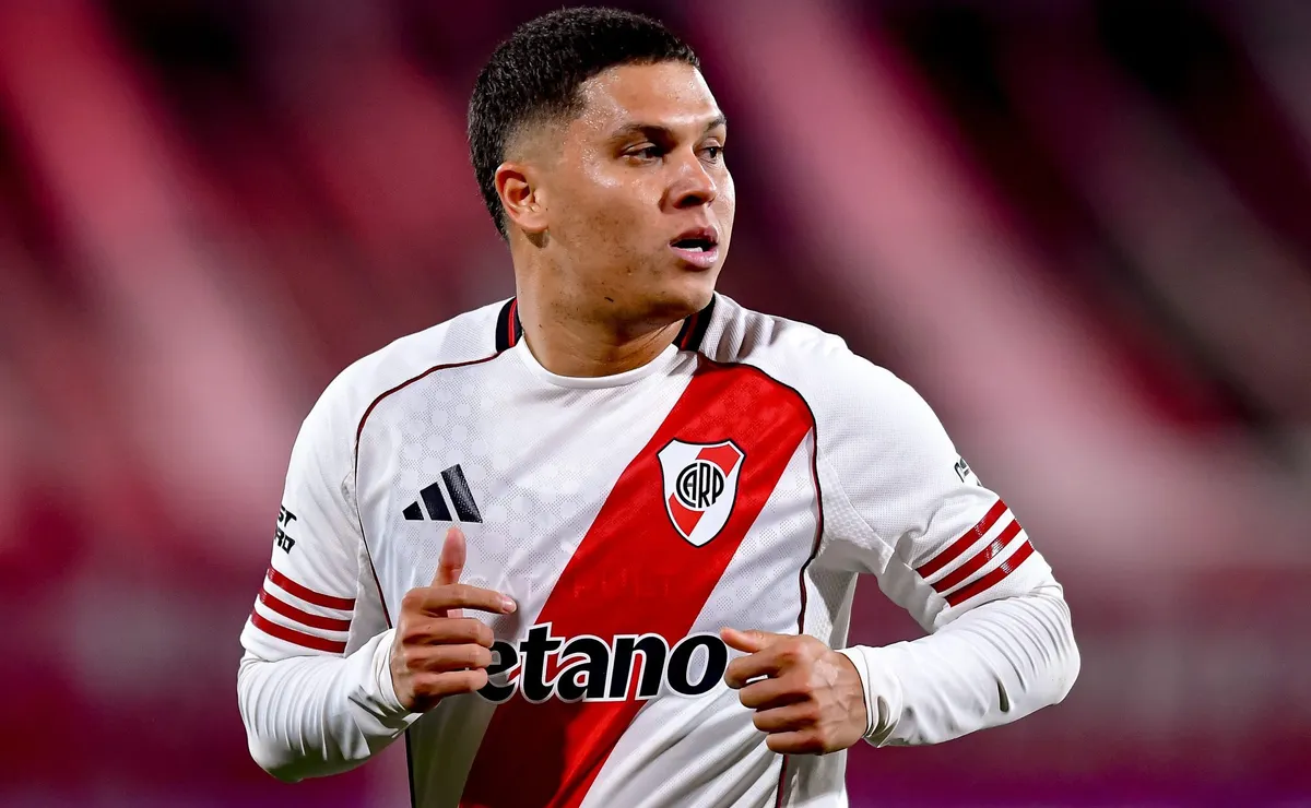 Juanfer Quintero, titular ante Rosario Central nuevamente.