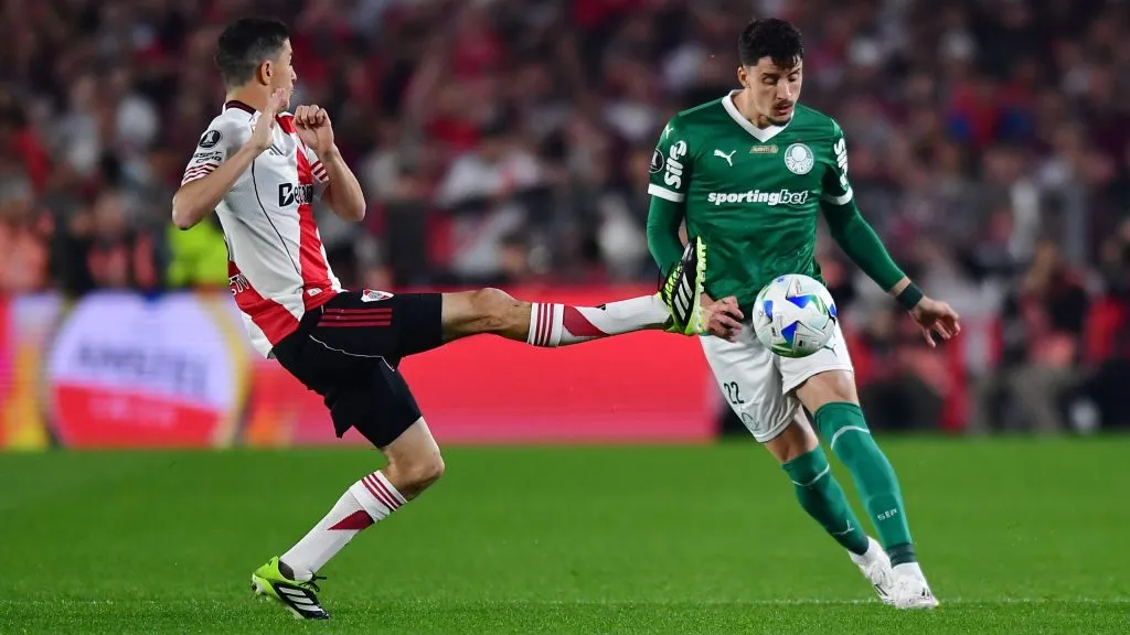 River tuvo una noche para el olvido y cayó ante Palmeiras.