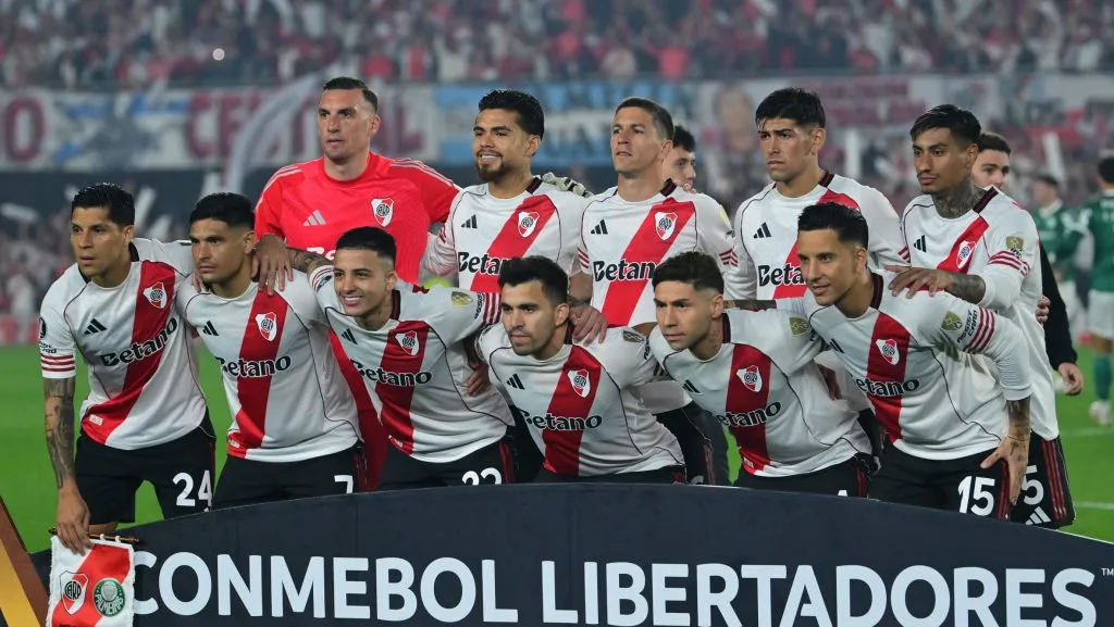 8 de los 11 titulares de la ida, sumando a Martínez Quarta, descansarán y no viajan a Tucumán. Foto: Getty.