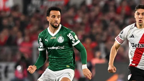 Felipe Anderson, rendido ante el Monumental.