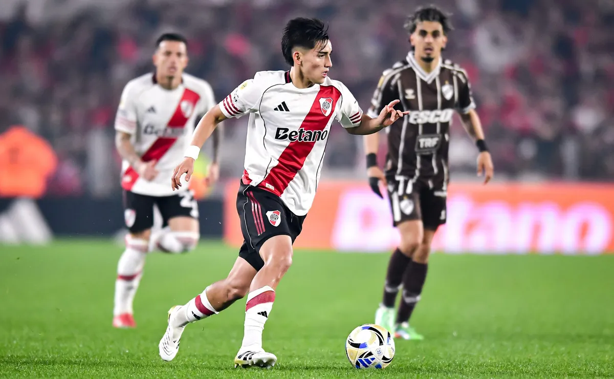 Subiabre renovó su contrato con River.