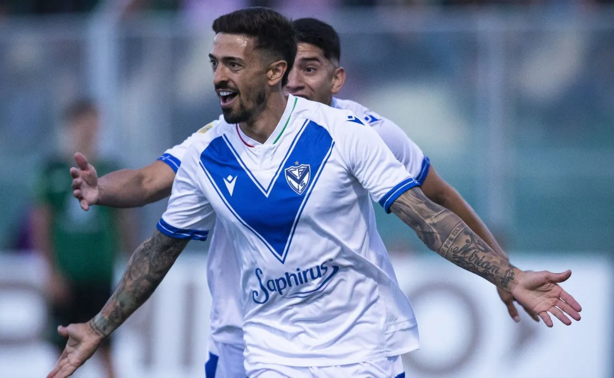 Lanzini gritó su primer gol con el Fortín.