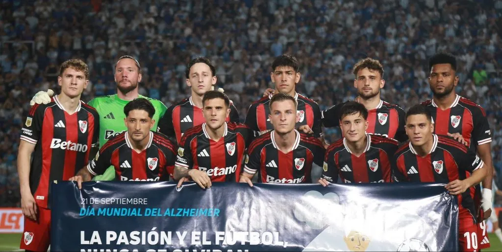 Los once de River que actuaron desde el inicio en Tucumán. Foto: LPM.