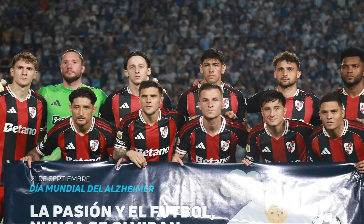 Los once de River que actuaron desde el inicio en Tucumán. Foto: LPM.