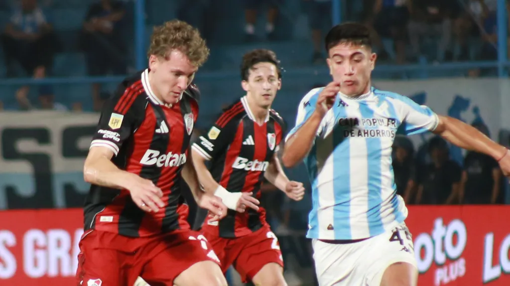 River tuvo una pésima actuación en Tucumán.