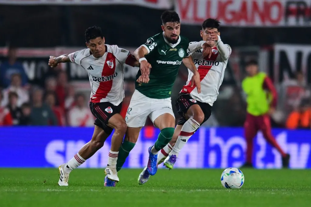 Enzo sufrió en la ida con Palmeiras. (Getty)