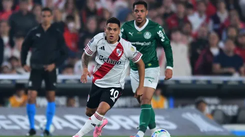 ¿El colombiano saldrá a la cancha de entrada o volverá a entrar desde el banco?