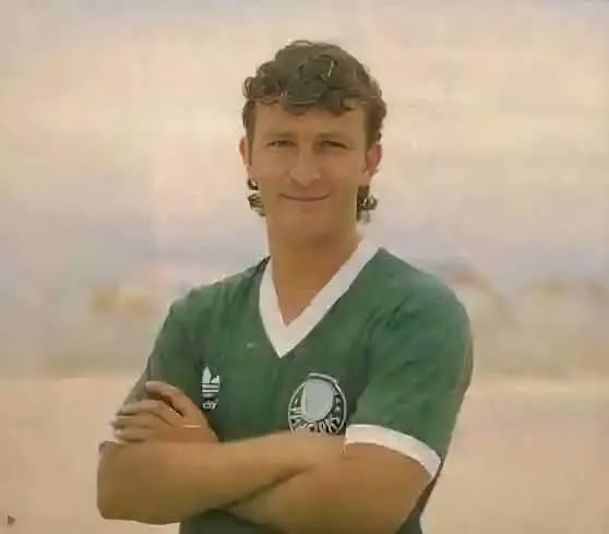 Craque Neto durante su breve paso por Palmeiras en 1988, donde no tuvo grandes rendimientos.