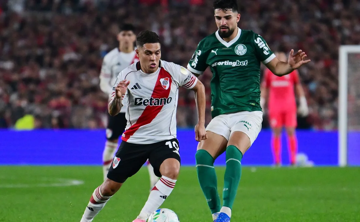 River jugará con la indumentaria titular ante Palmeiras.