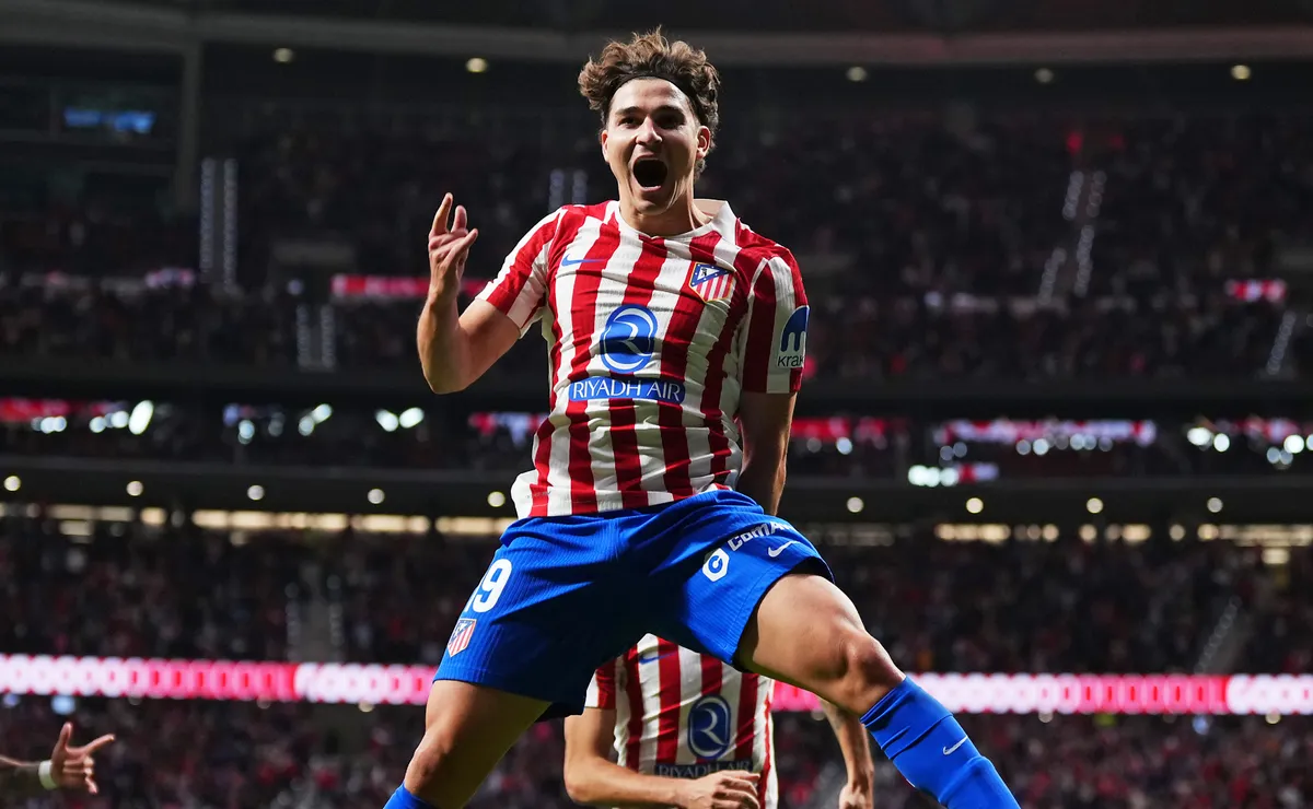 Julián volvió a brillar.