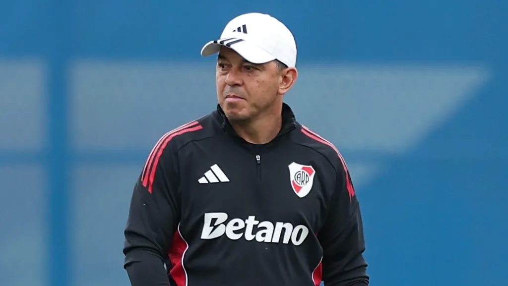 Gallardo empieza a pensar en Sarmiento.