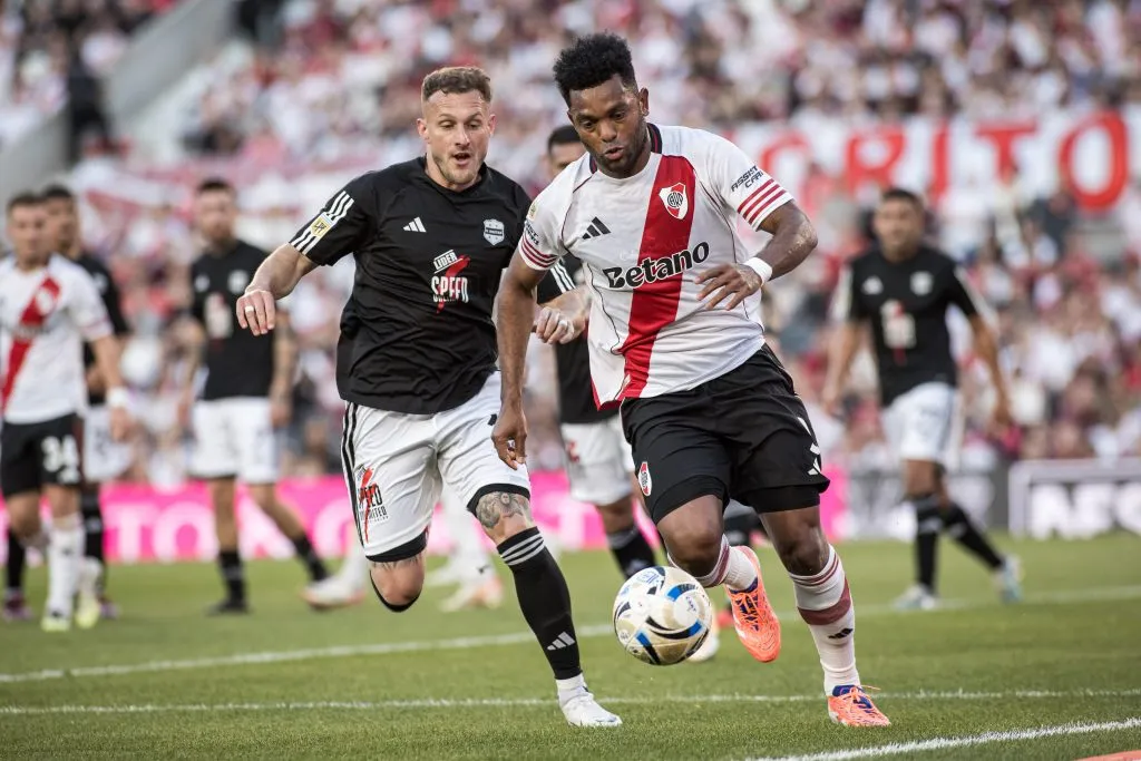 Borja jugó los 90′ ante Riestra.