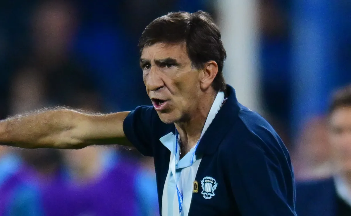 Costas termina de definir el once para enfrentar a River.