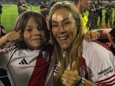 Benja Gallardo, hijo del Muñeco, posó con su "jugador favorito" de River