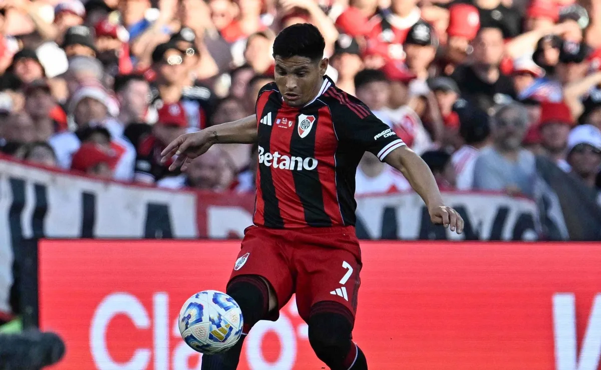 Maxi Salas podría volver ante Sarmiento.