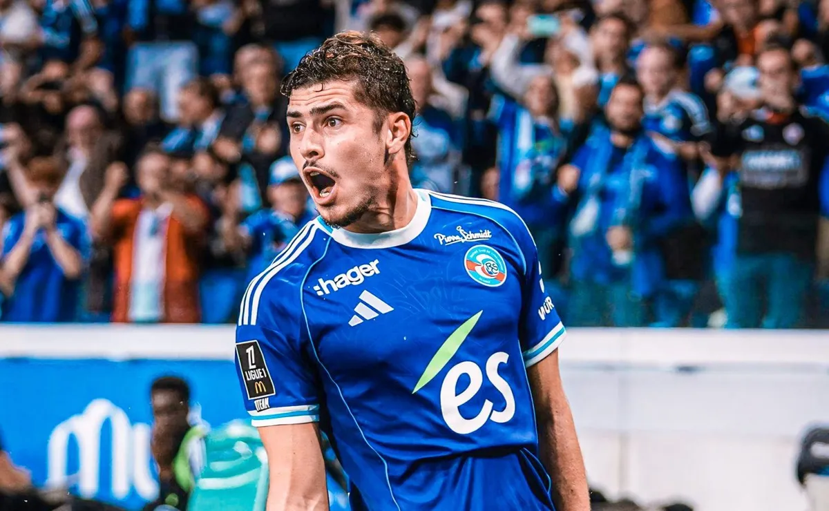 Panichelli, el ex River que la rompe en Francia.