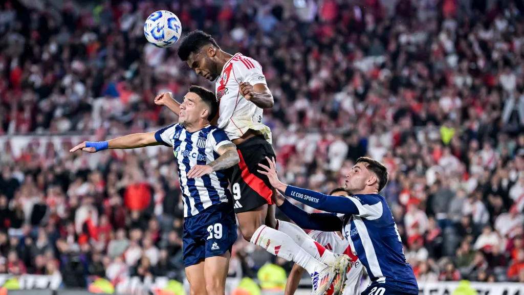 River visitará a Talleres en Córdoba el 18 de octubre a las 22:15 horas de Argentina.