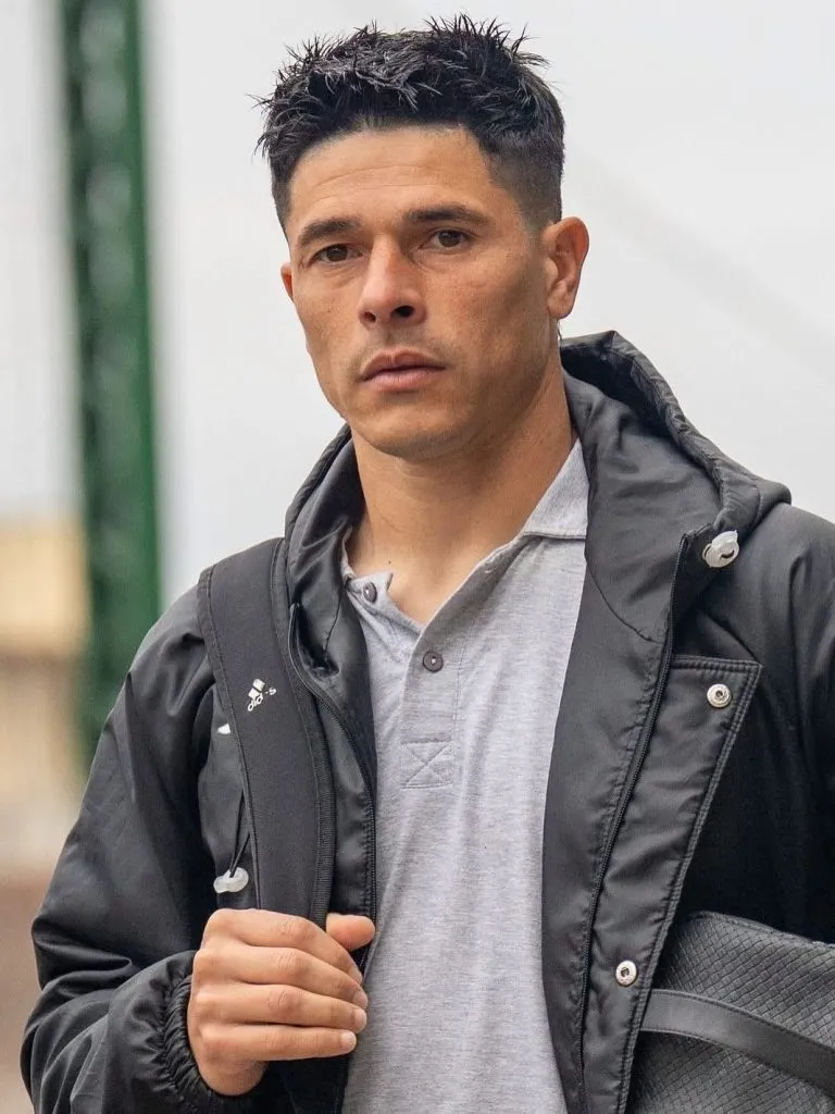 Facundo Roncaglia fue apartado por Facundo Sava en Sarmiento antes de enfrentar a River. (Sarmiento oficial)