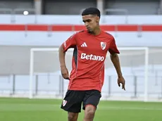 Se oficializó la salida del jugador que le dio cupo a River para traer a Kendry Páez