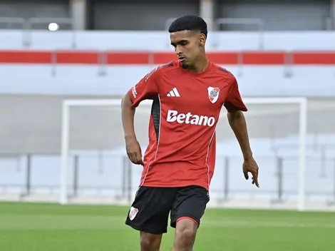Se oficializó la salida del jugador que le dio cupo a River para traer a Kendry Páez