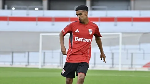 Lisandro Bajú se fue de River y eso permitió la llegada de Kendry Páez.