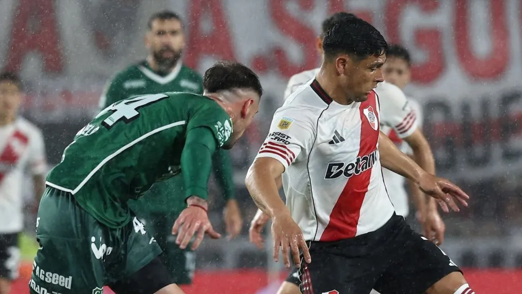 River fue un espanto y cayó ante Sarmiento.
