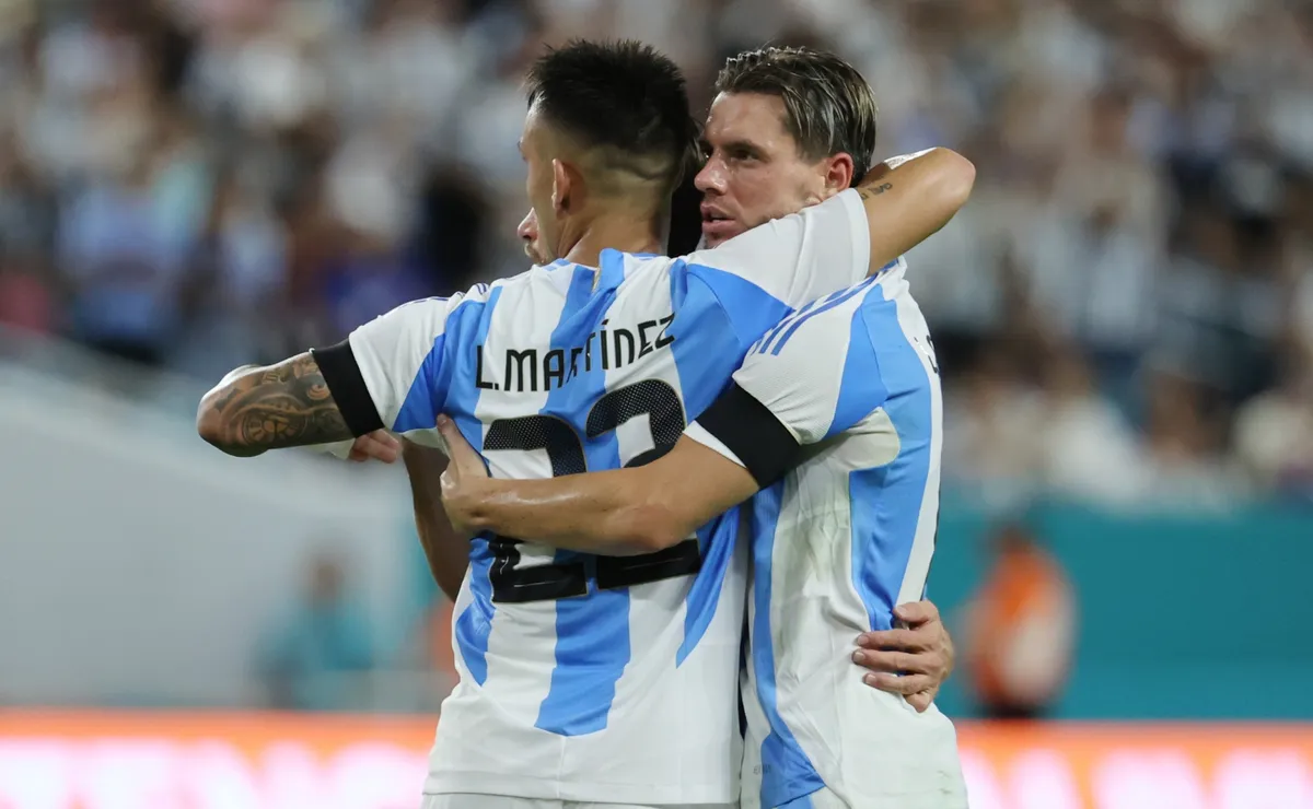 Los jugadores de la Selección Argentina, en la previa al duelo ante Puerto Rico.