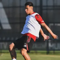 Sarmiento de Junín está interesado en Ulises Giménez: ¿se va de River en este mercado de pases?