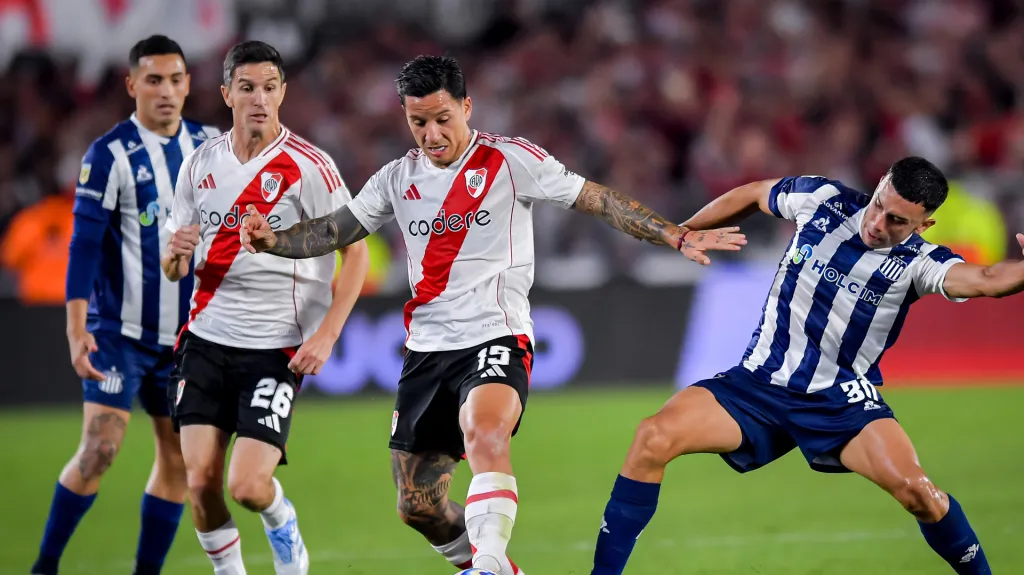 River enfrentará a Talleres por la decimotercera fecha.