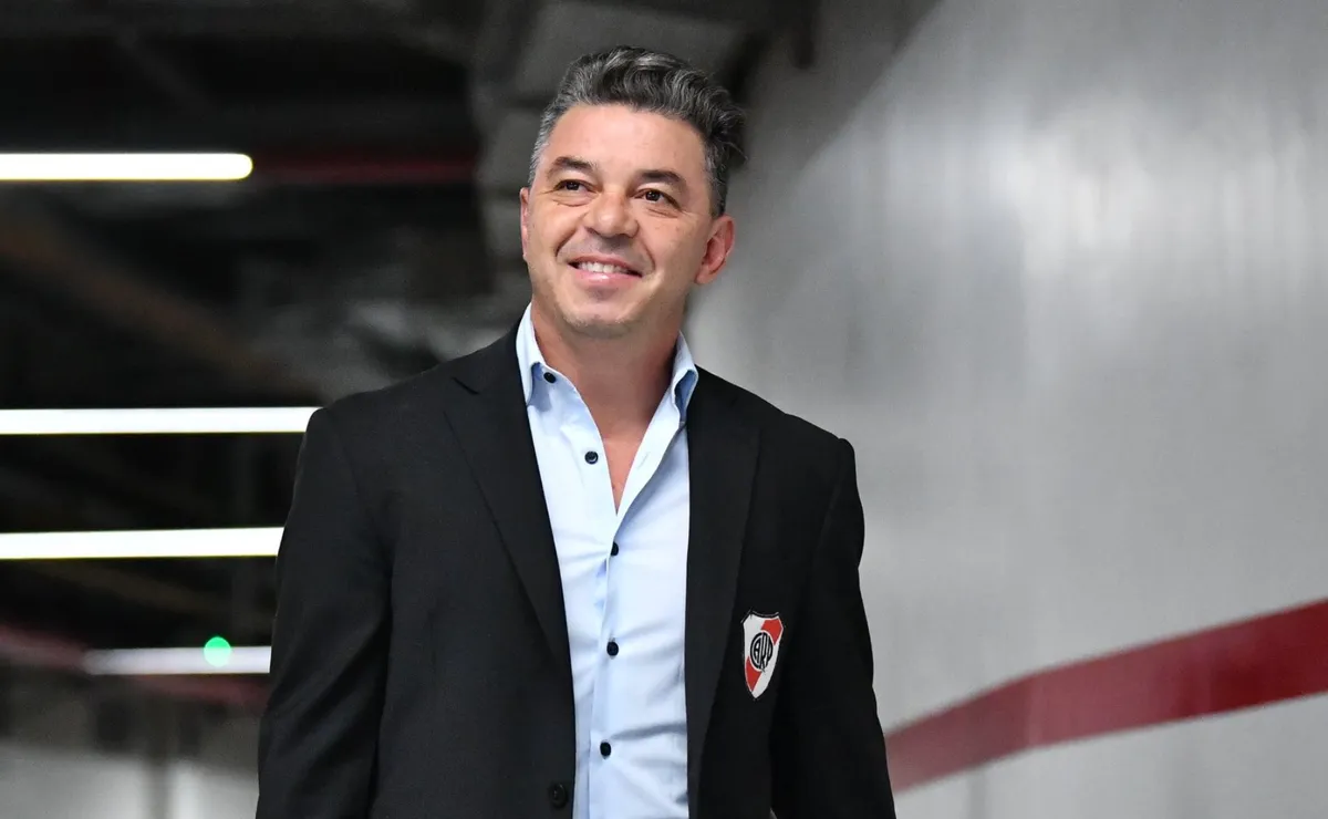 El Muñeco termina de definir el once de River.