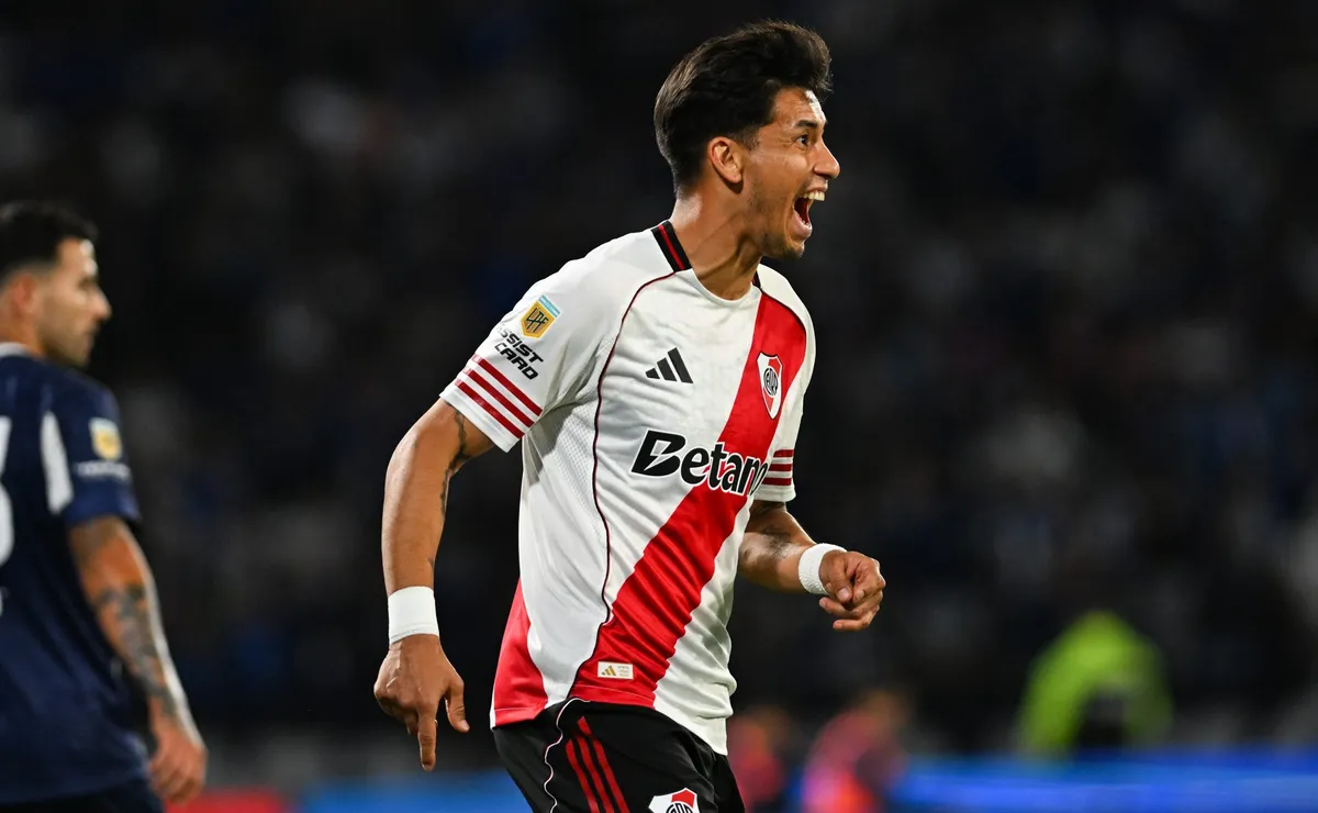 Montiel y Maxi Meza convirtieron para River.
