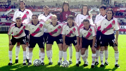 En el Apertura 2001, a River le tocó jugar contra Newell's en el Día de la Madre.