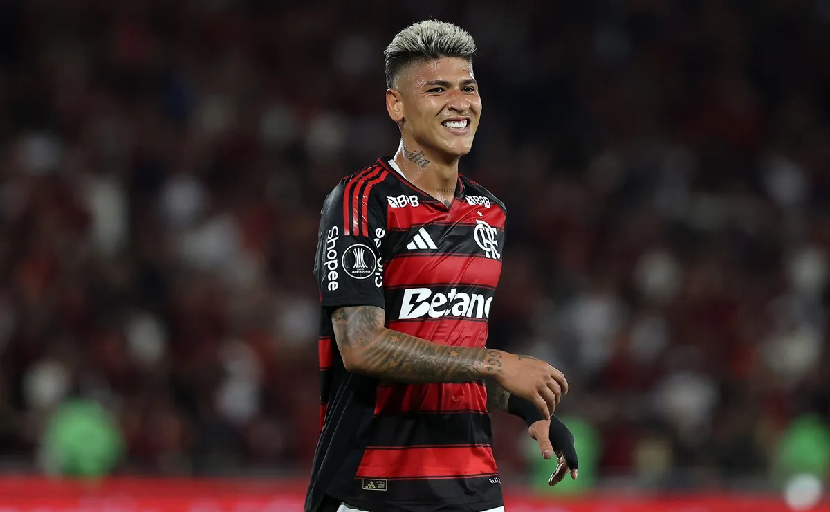 El ex River Carrascal fue figura en Flamengo vs. Racing.