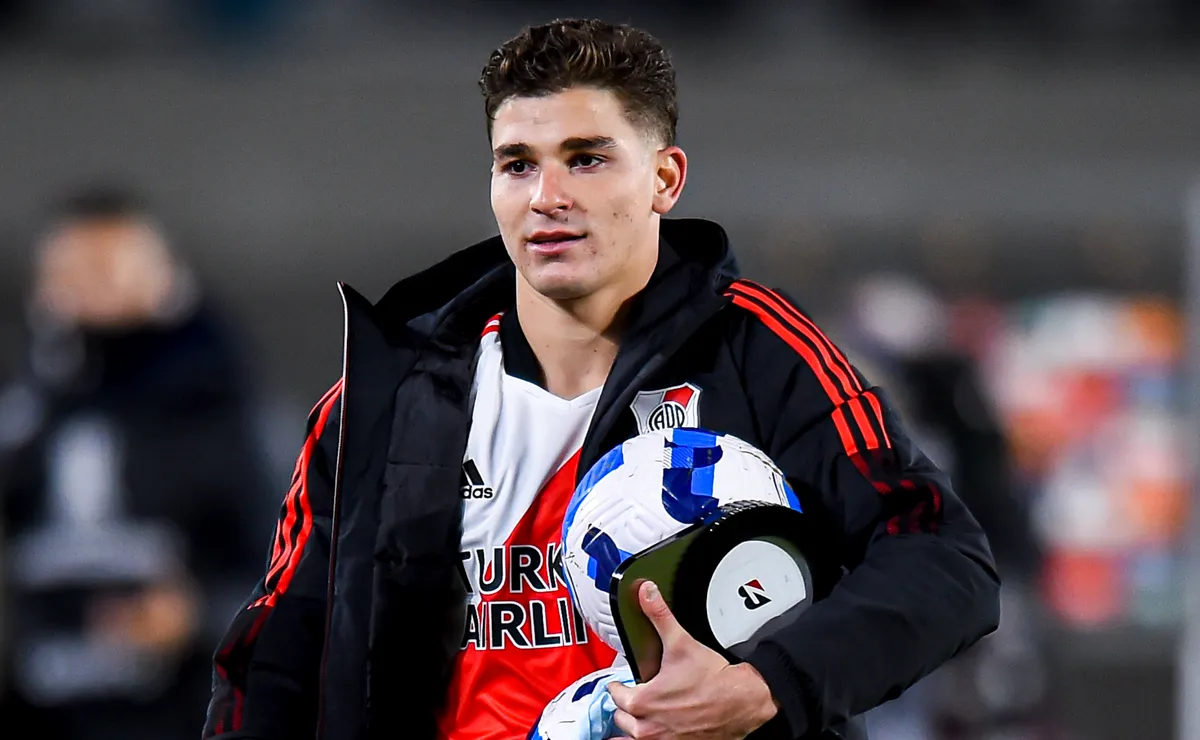 Julián sigue brillando en Europa.