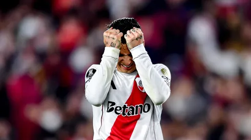 Los hinchas criticaron a Driussi por su nueva lesión.