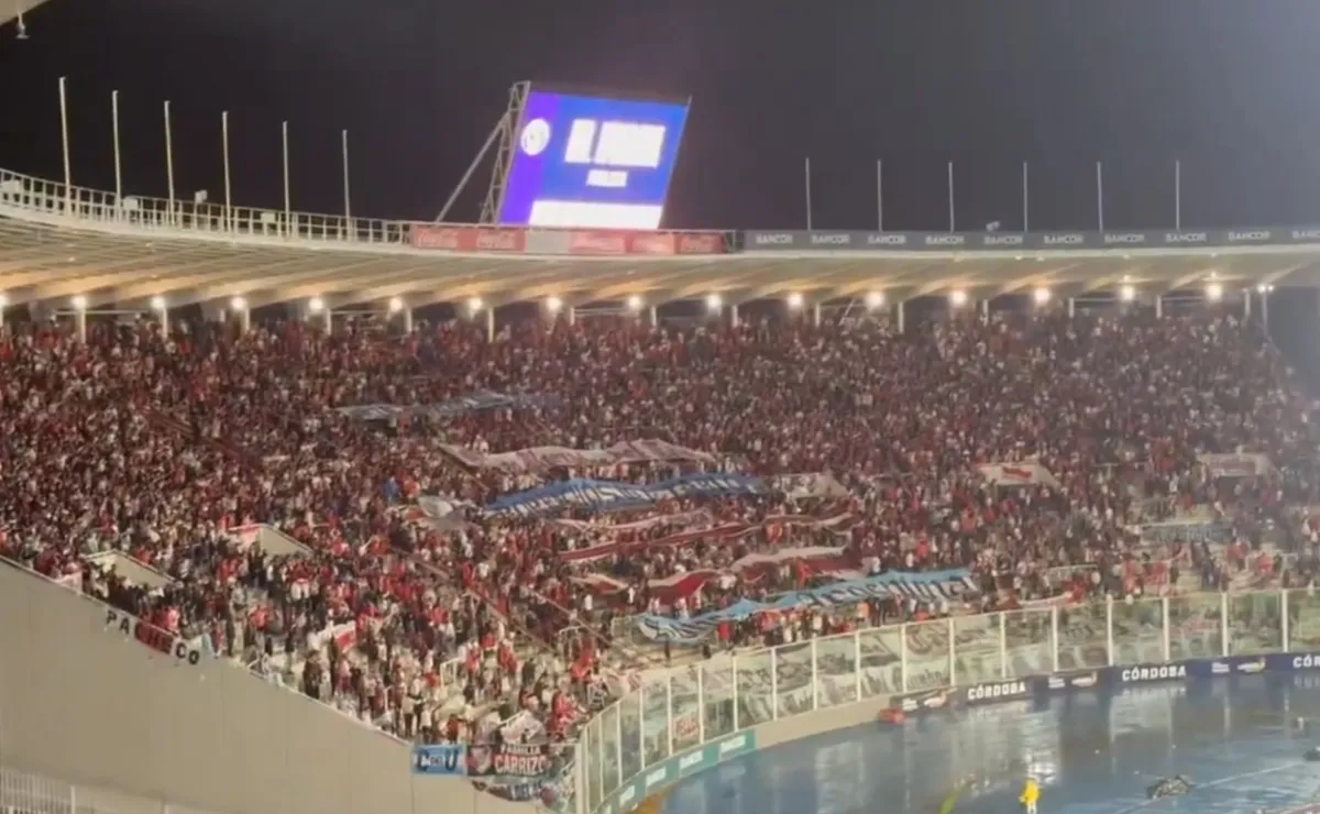 Los hinchas de River perdieron la paciencia.
