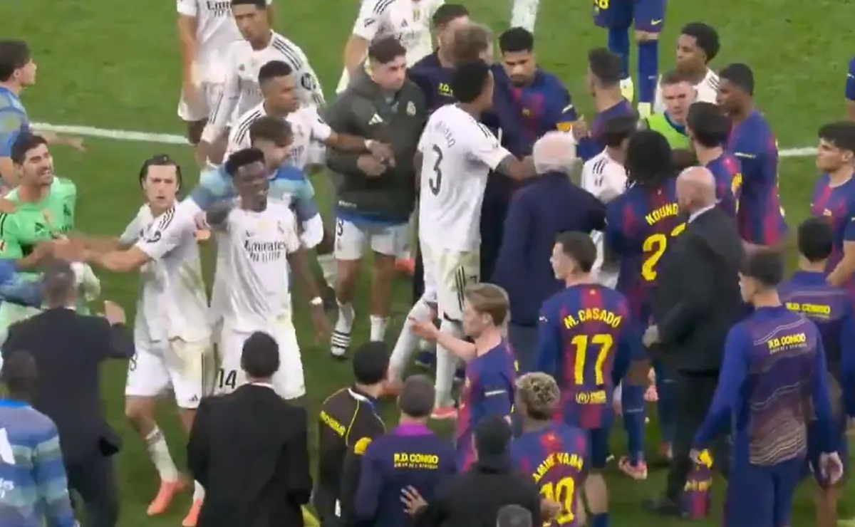 El clásico de España terminó caliente.
