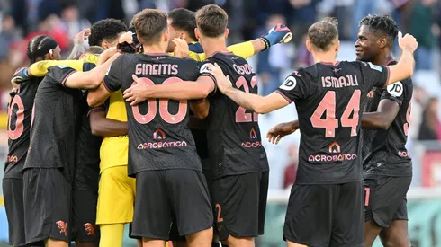 El festejo de los jugadores de Torino tras la victoria contra Genoa.