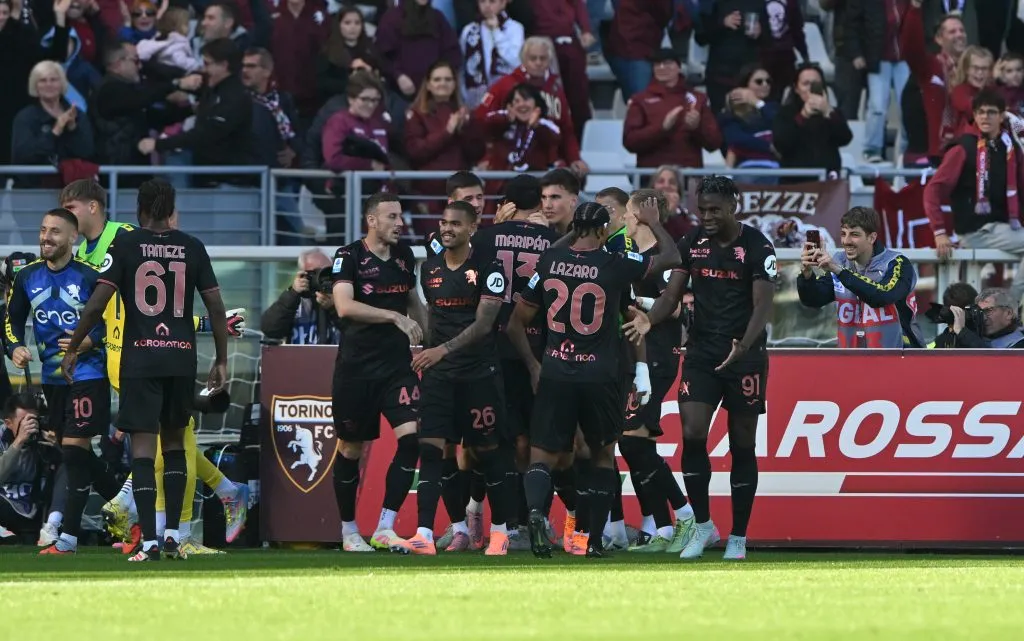 Torino, en el estreno de su camiseta en homenaje a River, venció a Genoa con goles de Stefano Sabelli, en contra, y Guillermo Maripán. (Getty Images)