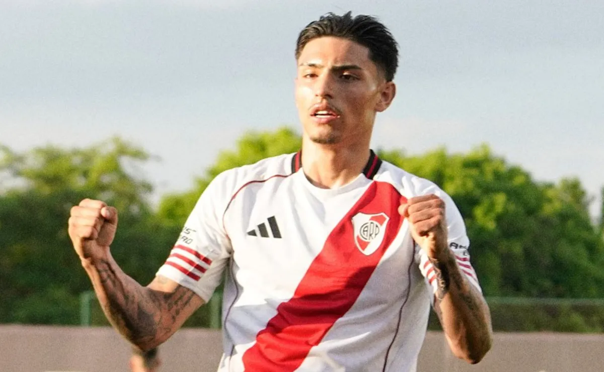 El delantero podría tener una chance.