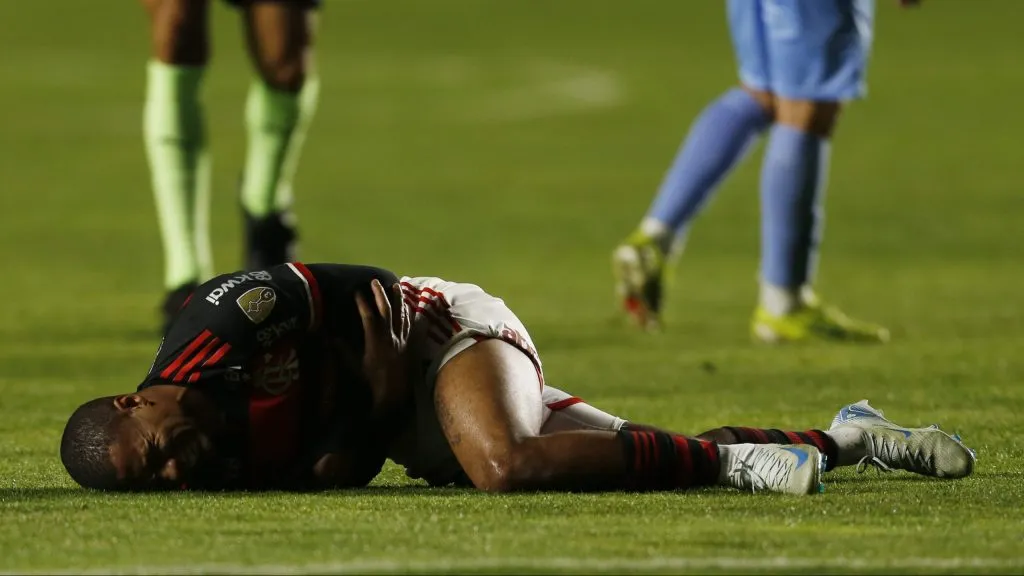 Las lesiones, un dolor de cabeza para De la Cruz en Flamengo.