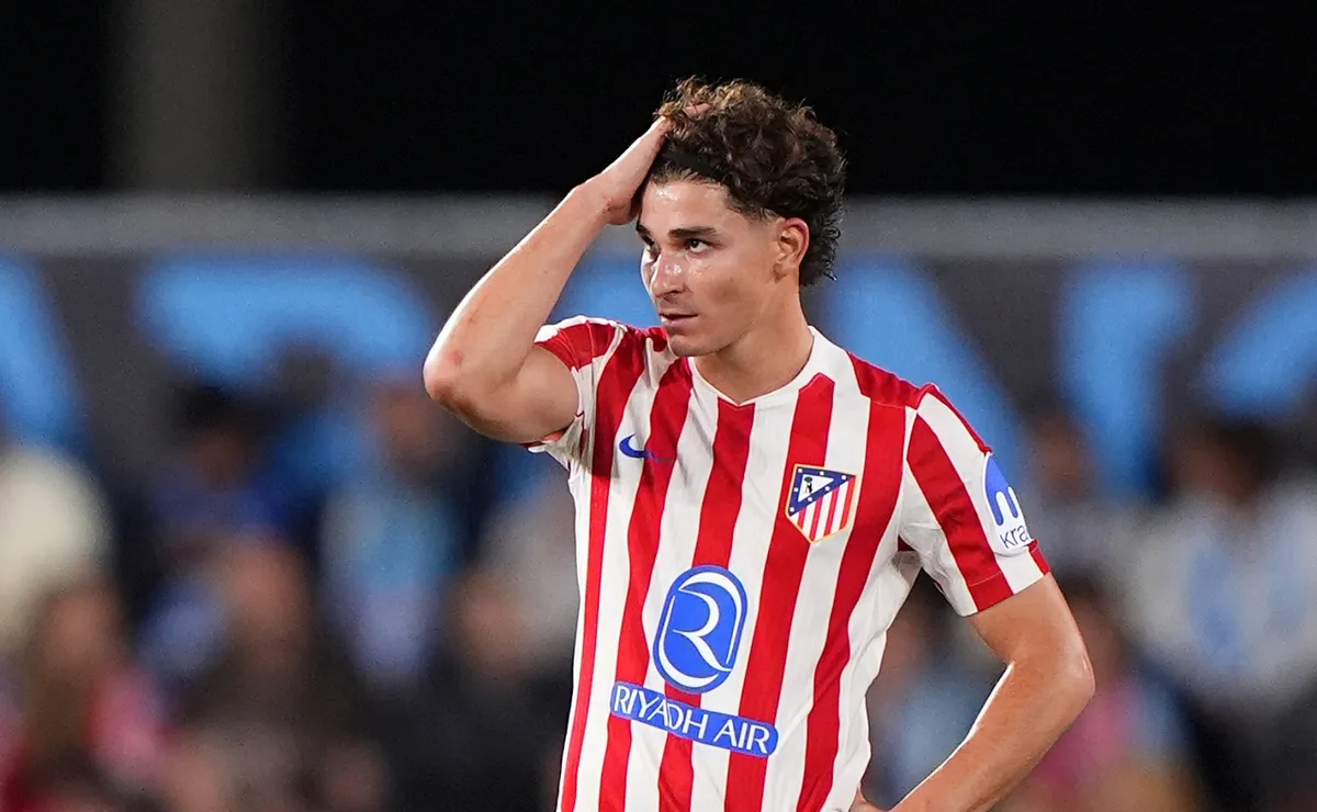 Julián Álvarez lleva 4 partidos sin goles en España.